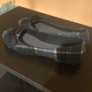 SO plaid flats